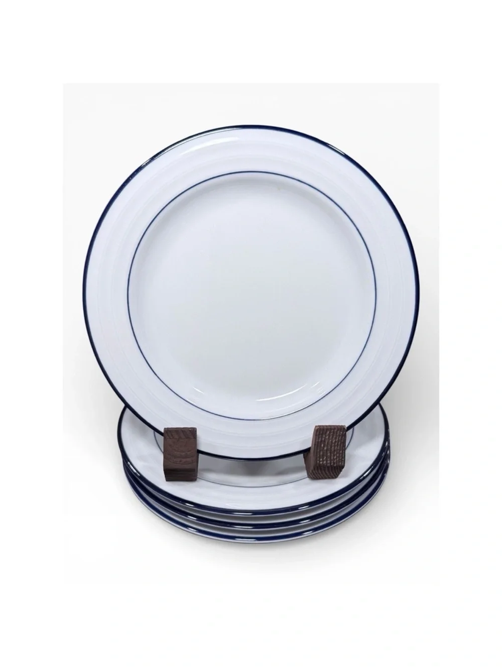 Set of 4 Crate & Barrel roulette Dinner Plates Blue Band